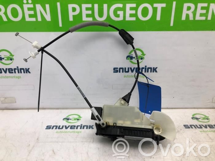 Peugeot 208 I Serratura portiera anteriore 