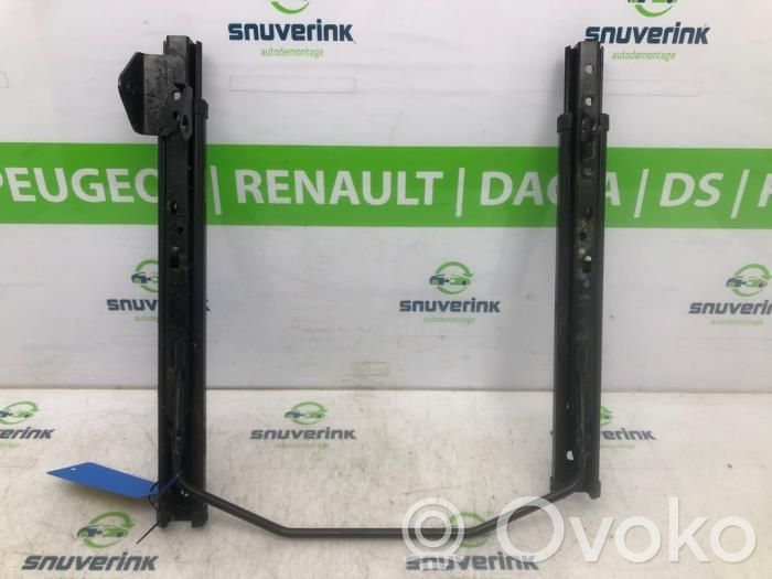 Peugeot 108 Front driver seat rail 