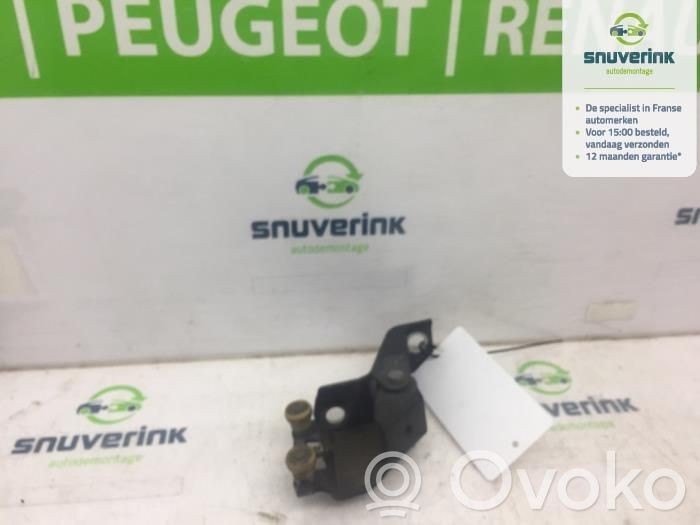 Mercedes-Benz Citan W415 Prowadnica rolkowa drzwi bocznych / przesuwanych / Zawias dolny 
