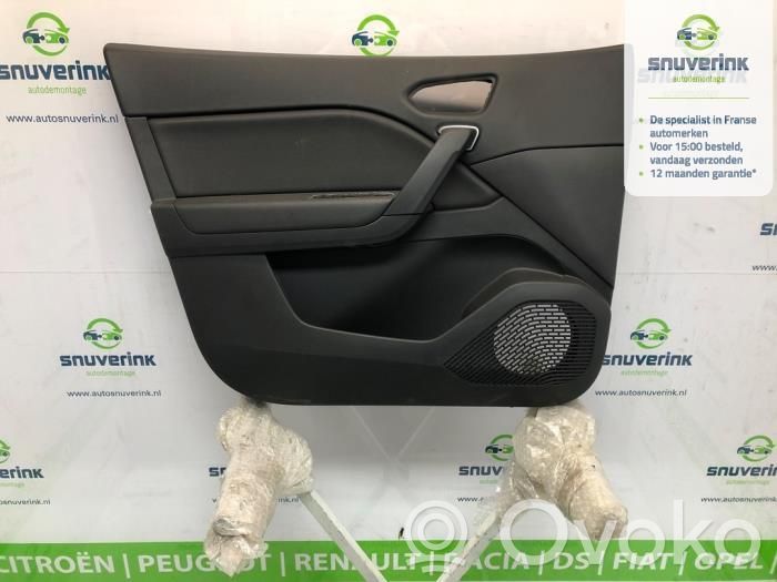 Renault Captur II Boczki / Poszycie drzwi przednich 