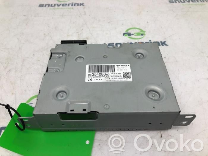 Opel Vivaro Unitate principală radio/CD/DVD/GPS 