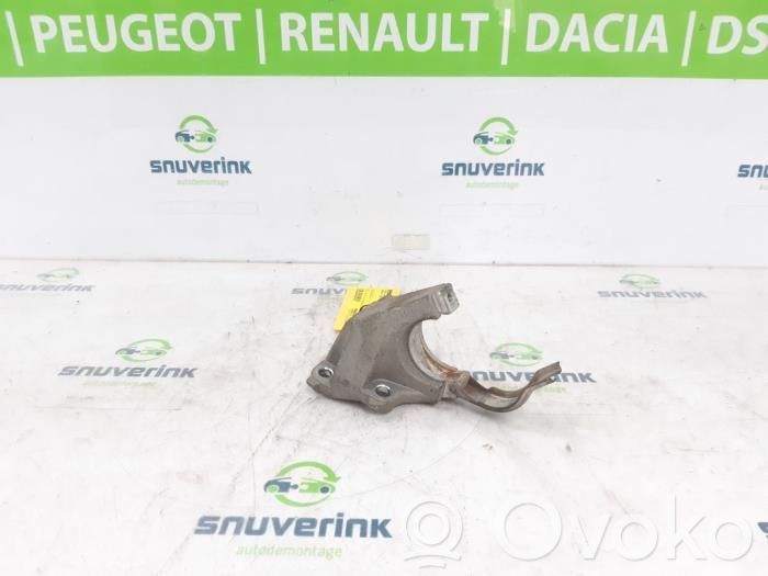 Renault Trafic III (X82) Altra parte del vano motore 