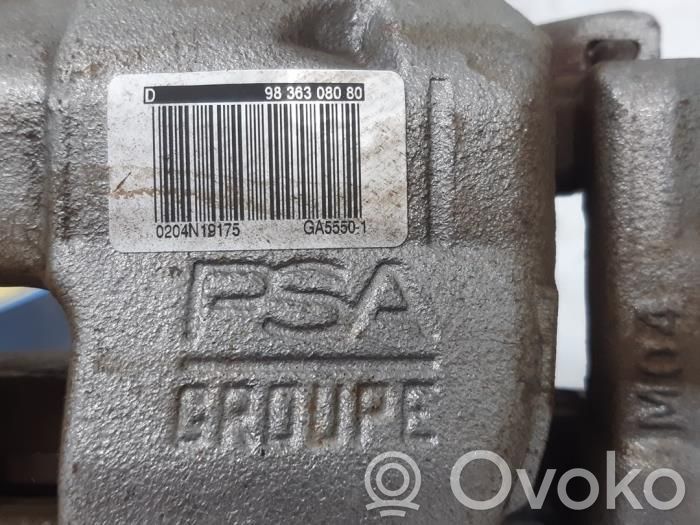 Peugeot 208 II Pinza del freno anteriore