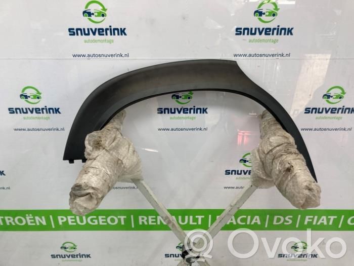 Citroen C3 Aircross Listwa błotnika przedniego 
