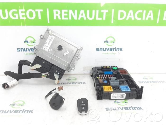 Opel Corsa F Engine control unit/module 