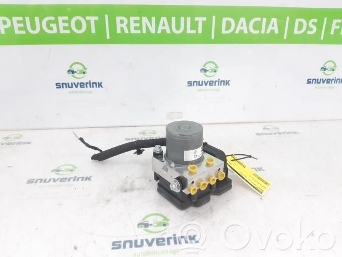 Renault Captur II ABS bloks 