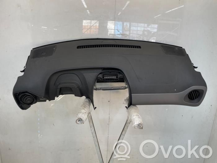 Opel Vivaro Dashboard 