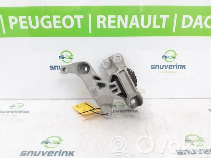 Renault Symbioz Engine mount bracket 