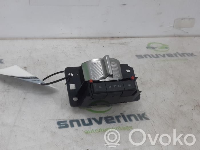Peugeot 2008 II Selector caja de cambios 