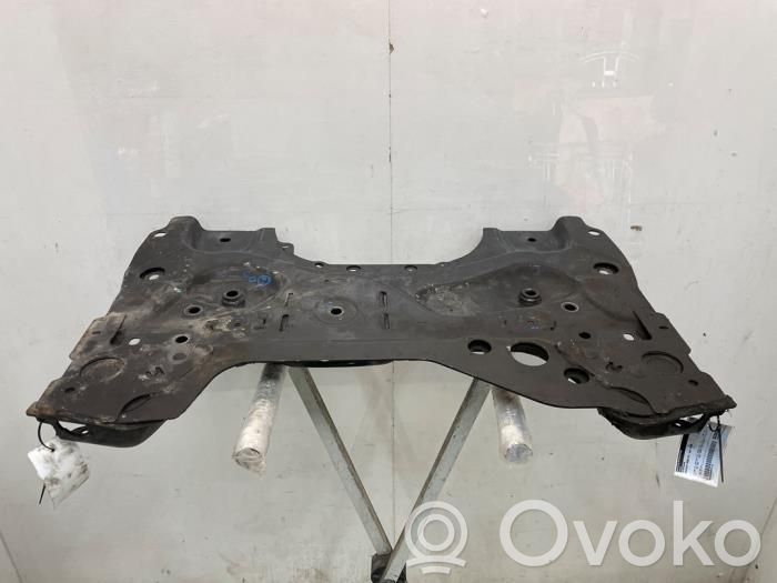Peugeot 3008 II Front subframe 
