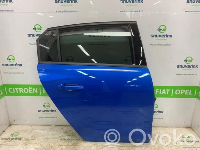 Opel Astra L Galinės durys 