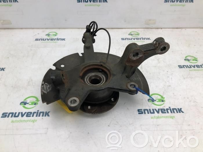 Renault Captur II Achsschenkel vorne 