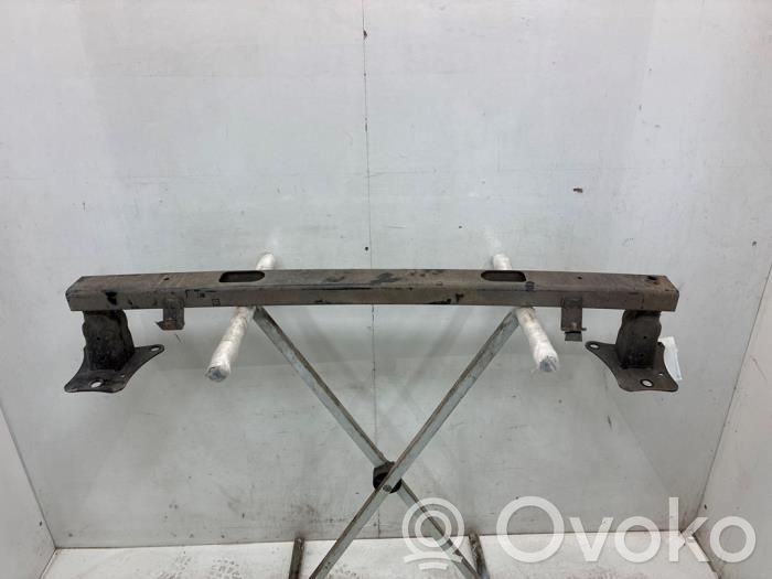 Opel Combo E Travesaño del parachoques trasero 