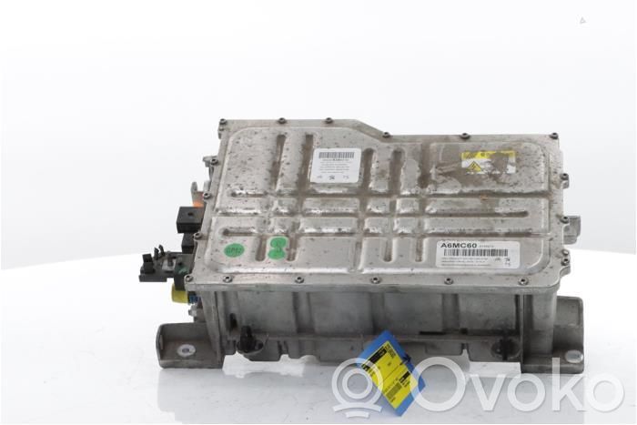 Peugeot 508 II Chargeur batterie (en option) 