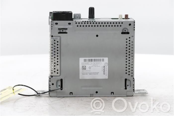 Panel / Radioodtwarzacz CD/DVD/GPS   281159329R,281150585R,281151135R,281151463R,281153567R,281157623R,281159753R,999106964S