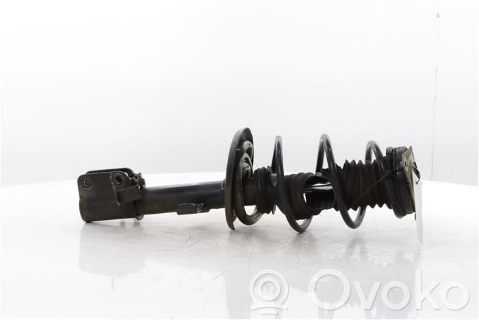 Renault Clio IV Front shock absorber/damper 