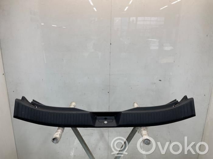 Nissan Qashqai J12 Poszycie / Tapicerka tylnej klapy bagażnika 