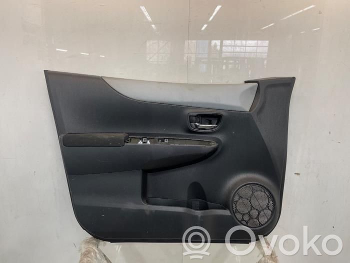 Toyota Yaris Panou tapițerie ușă față 