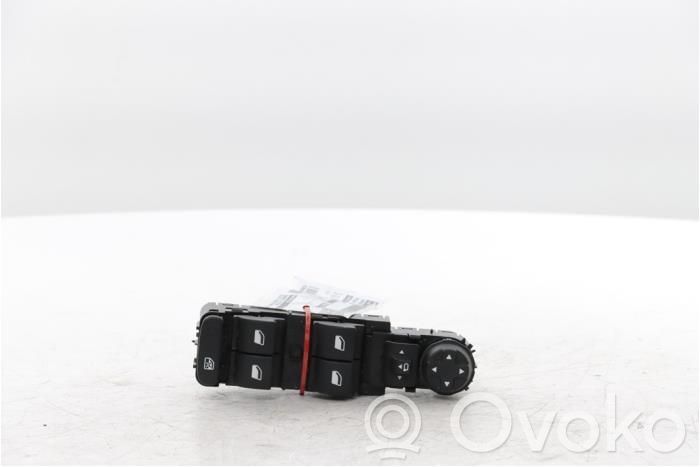 Peugeot 3008 II Przyciski szyb 