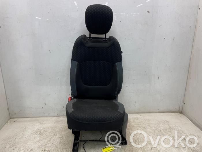 Renault Captur Kuljettajan istuin 