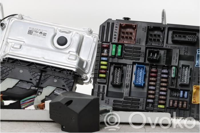 Opel Mokka B Engine control unit/module 