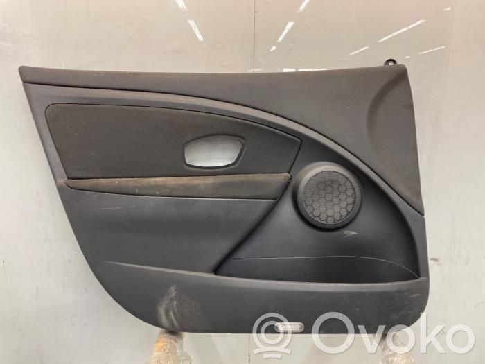 Renault Megane III Etuoven verhoilu 