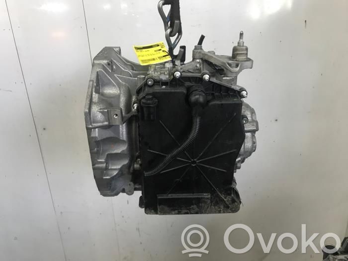 Renault Trafic III (X82) Manualna 5-biegowa skrzynia biegów 