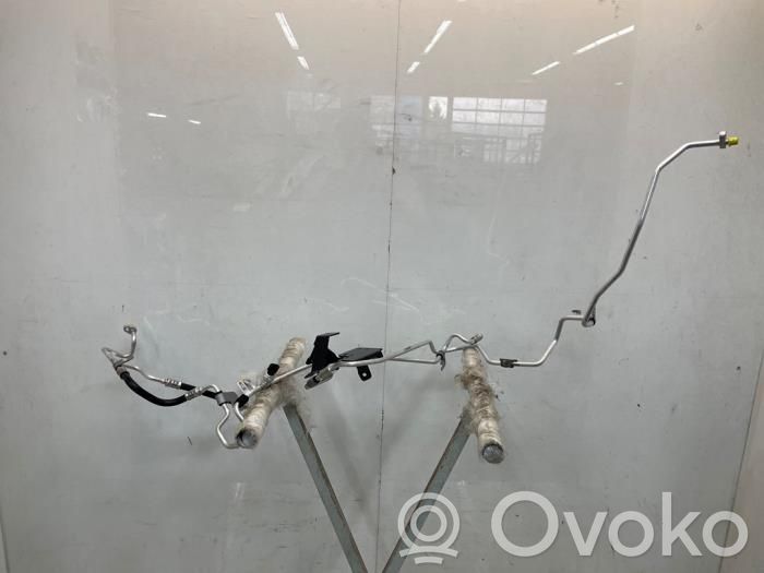 Renault Captur II Tubo flessibile aria condizionata (A/C) 
