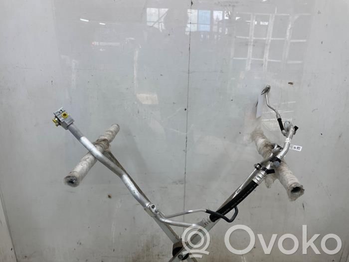 BMW X1 U11 Wąż / Przewód klimatyzacji A/C 