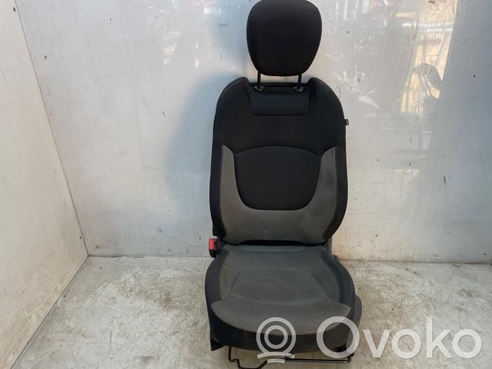 Renault Captur Kuljettajan istuin 