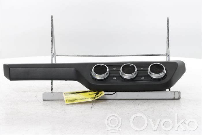 Renault Master IV Climate control unit 