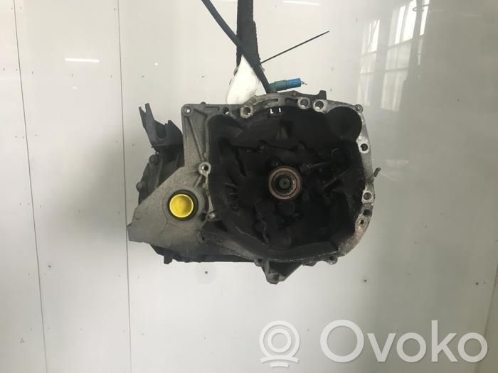 Renault Clio III Manualna 5-biegowa skrzynia biegów 