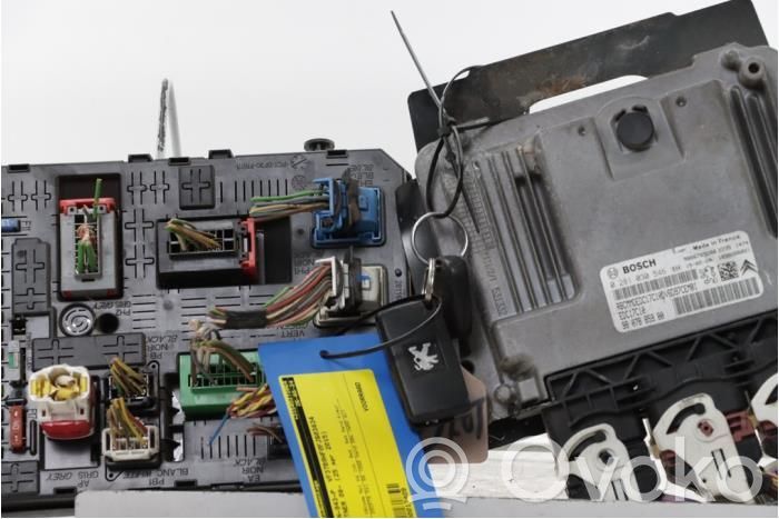 Peugeot Partner Engine control unit/module 