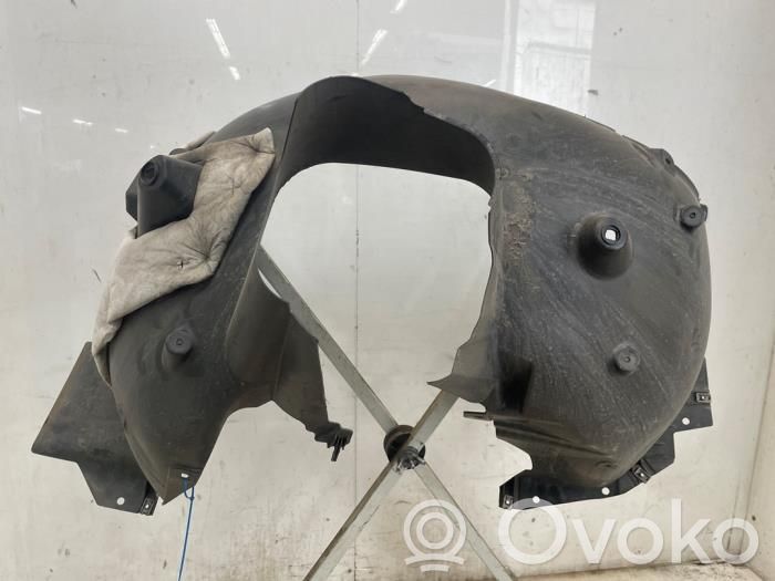 Opel Astra L Nadkole przednie 