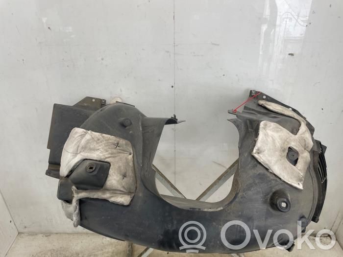 Opel Astra L Nadkole przednie