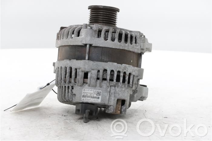 Opel Vivaro Generatore/alternatore 