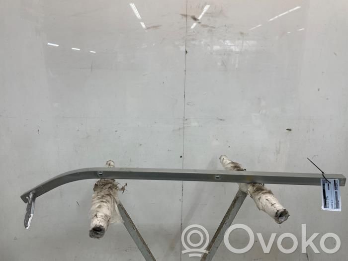Opel Vivaro Szyna dolna drzwi bocznych / przesuwnych 