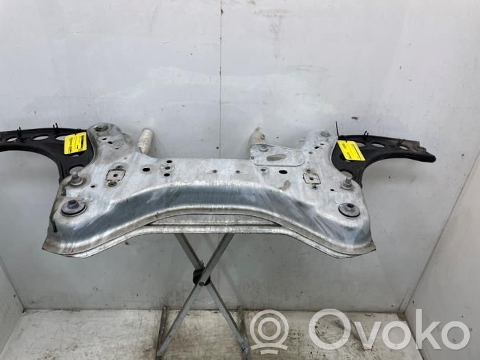 Renault Trafic III (X82) Priekinis traversas 