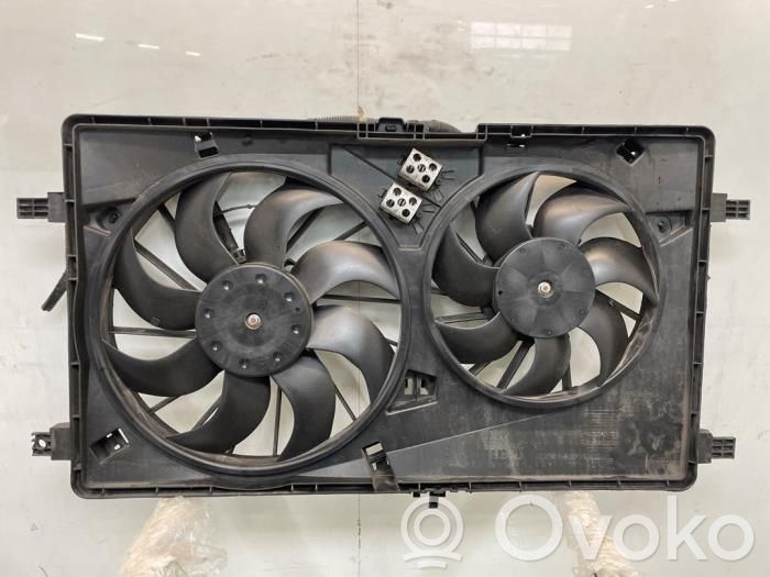 Renault Master III Ventilator electric răcire radiator 
