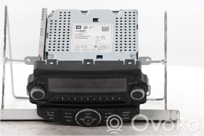 Opel Corsa E Unità principale autoradio/CD/DVD/GPS 
