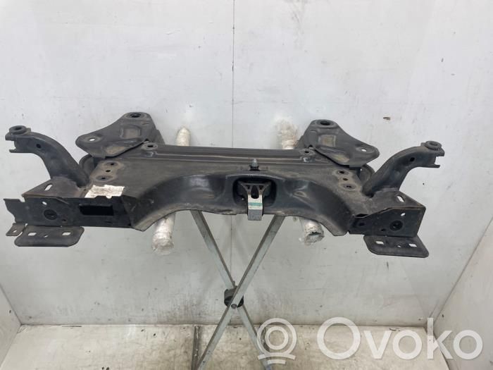 Opel Corsa F Priekinis traversas 