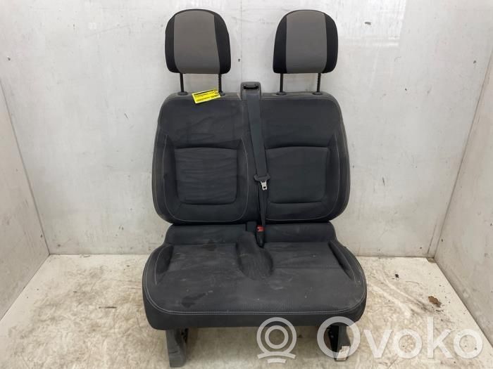 Renault Trafic III (X82) Kaksoisetuistuin 