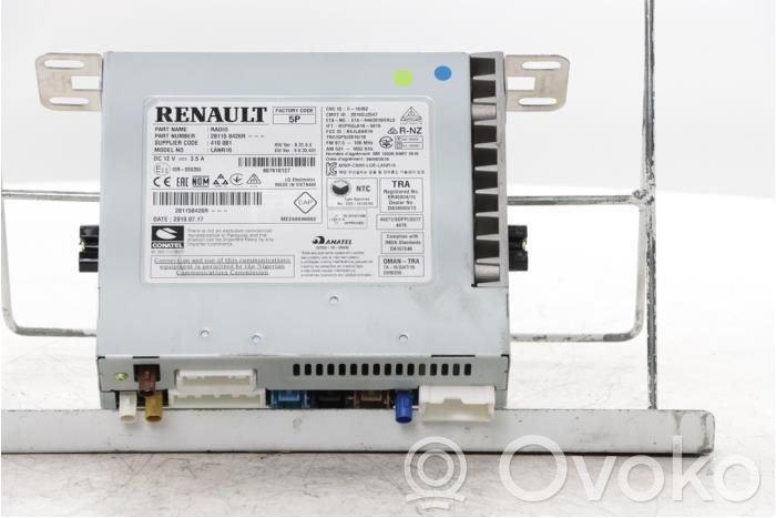 Renault Megane IV Panel / Radioodtwarzacz CD/DVD/GPS 