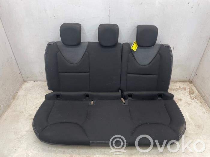Renault Clio IV Takaistuin 