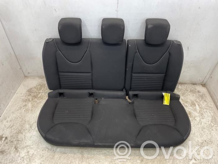 Renault Clio IV Takaistuin 