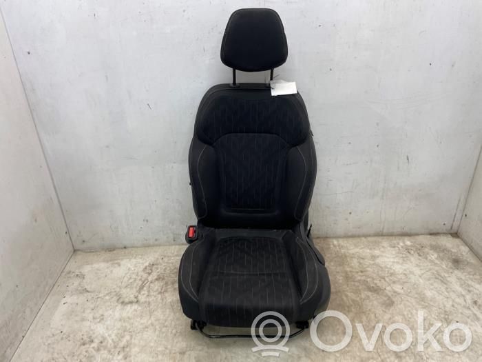 Renault Megane IV Kuljettajan istuin 