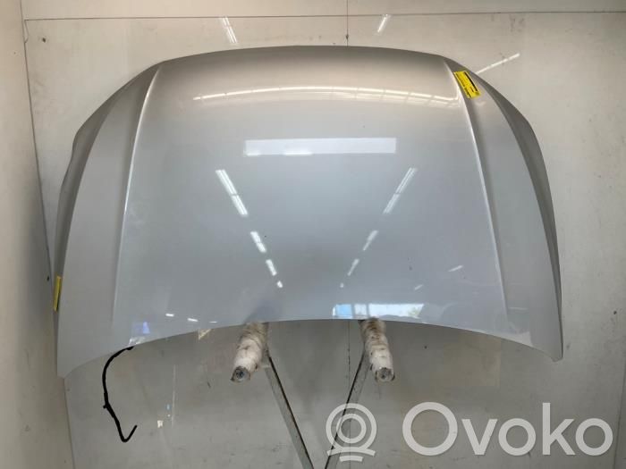 Volkswagen Polo VI Konepelti 