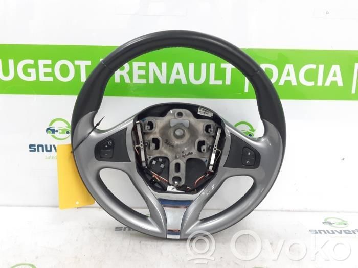 Renault Clio IV Ohjauspyörä 