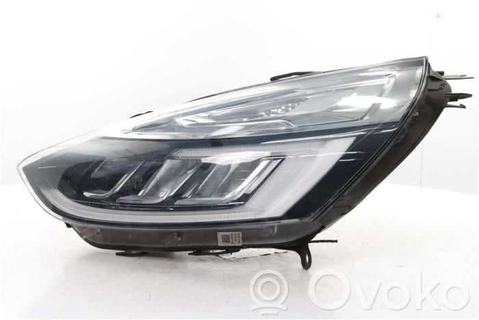 Renault Clio IV Lampa przednia 