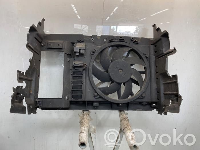 Citroen Berlingo Radiatorių panelė 